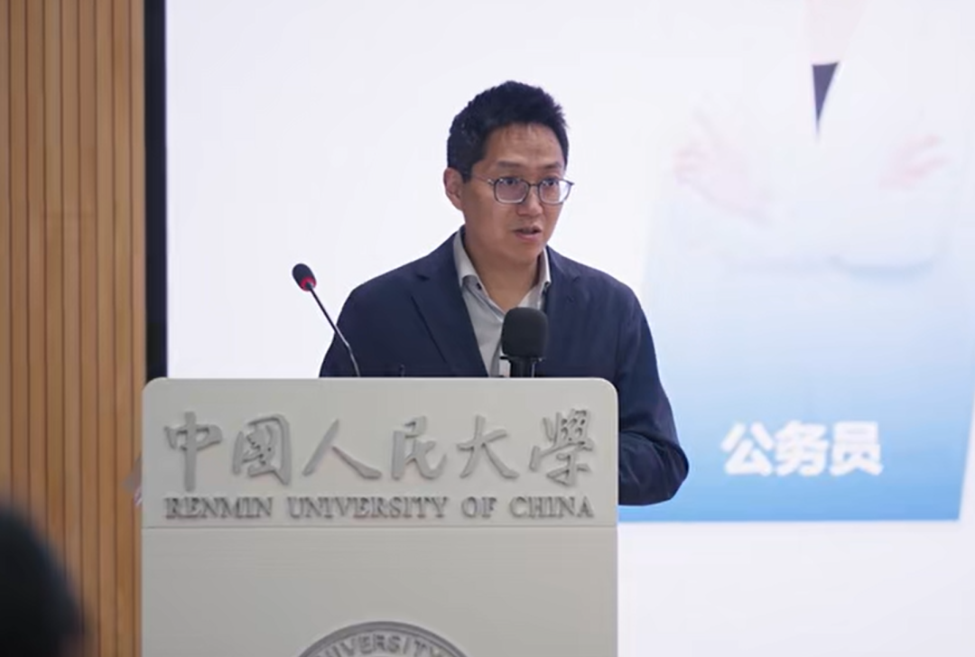 爱游戏体育博格巴：亚马尔即使不是世界最佳也是前三，他需更专注于踢球