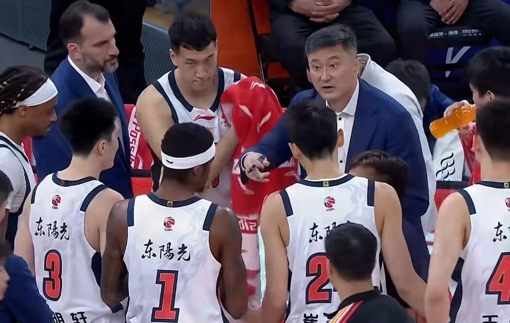 加拿大公开赛三轮苏贝尔单独领跑