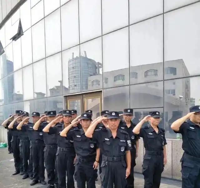 爱游戏体育NBA总决赛尼克斯4:1战胜马刺