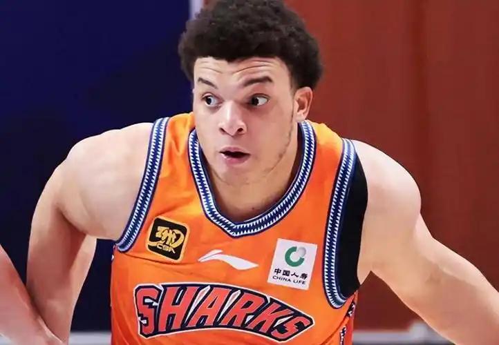 NBA流言汇总:雄鹿绿军围绕字母谈判 布朗去第三方
