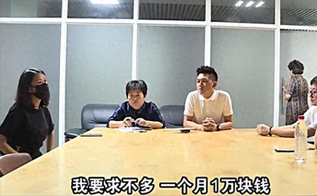 爱游戏体育雷霆试训格雷夫斯备战选秀
