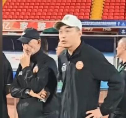 爱游戏体育-引发四大豪门追求,年薪5030万成为香饽饽!小卡是时候离开快船了