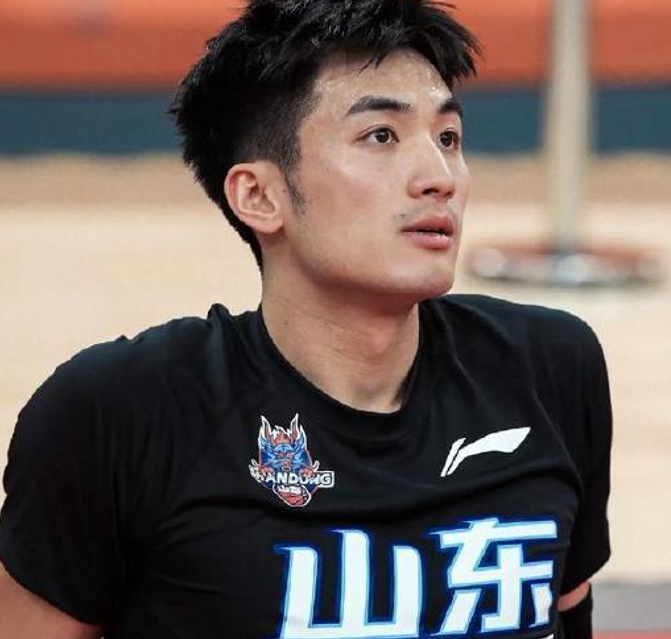 爱游戏体育魔术师祝贺尼克斯夺冠盛赞旧将哈特