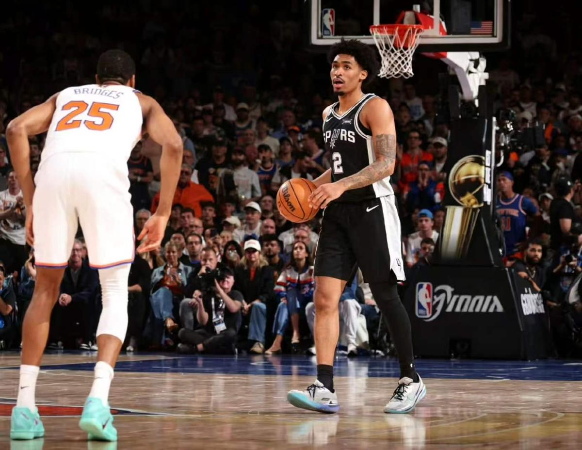 爱游戏体育NBA首支单赛季双冠王,尼克斯两项决赛均成功战胜马刺