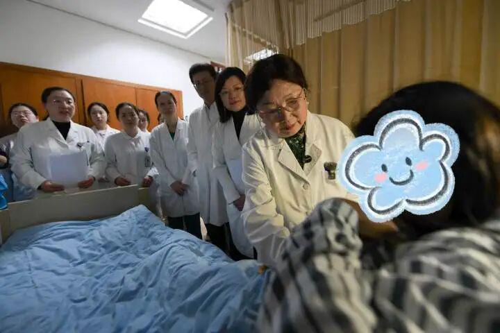 爱游戏体育公牛选择斯普利特是安全牌:取代多诺万的利弊分析