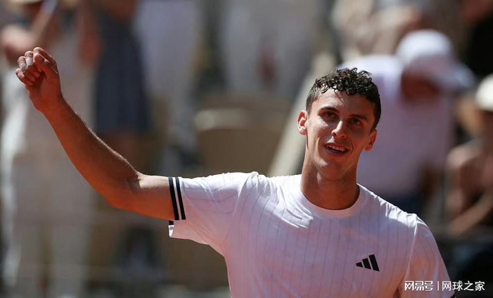 尼克斯终结53年荒夺2026NBA总冠军