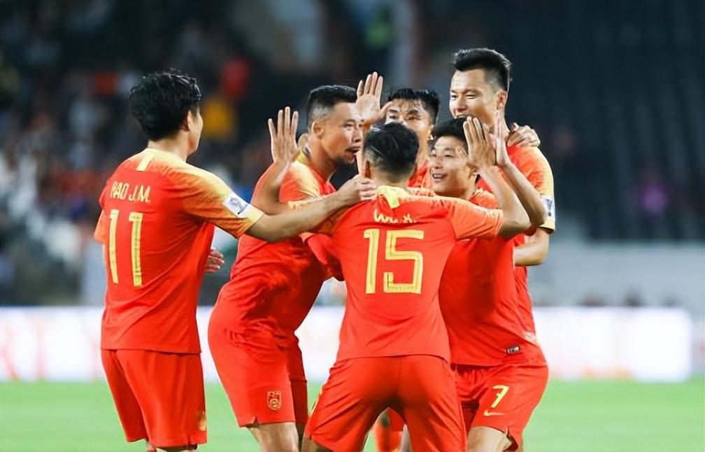 三万一张票,下不去手!尼克斯球迷攻陷圣城