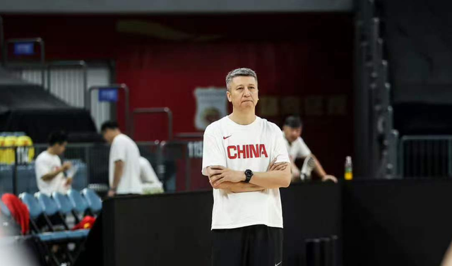 不惧文班垫脚布伦森45+3,唐斯全场2分,尼克斯4
