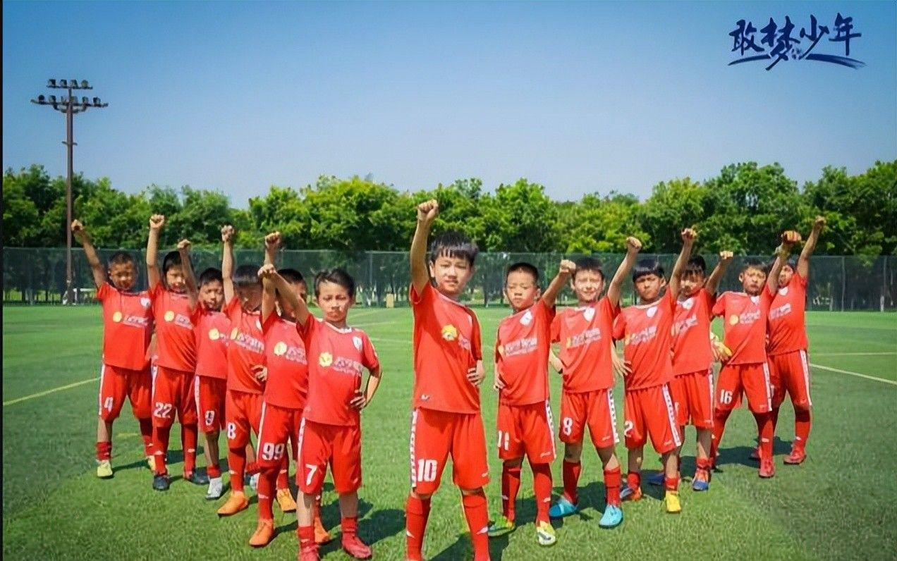 世界杯:华裔前锋梅开二度 雷扎伊扬传射建功 伊朗2