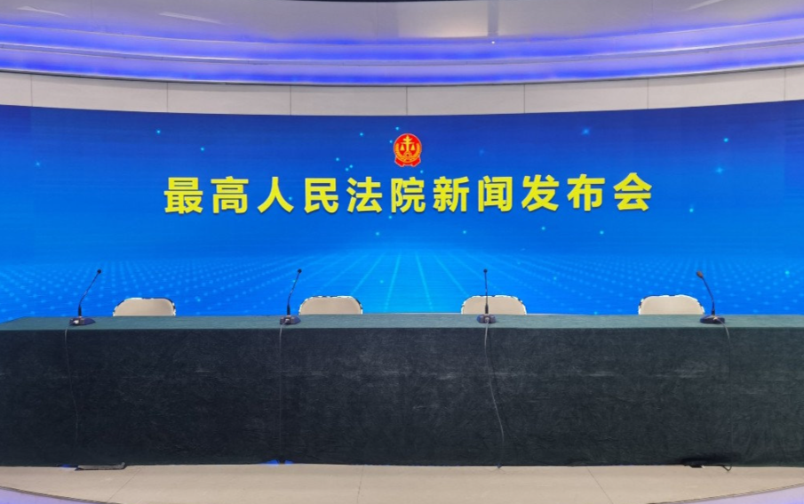 葡萄牙训练营现鳄鱼，C罗等人闭门不出