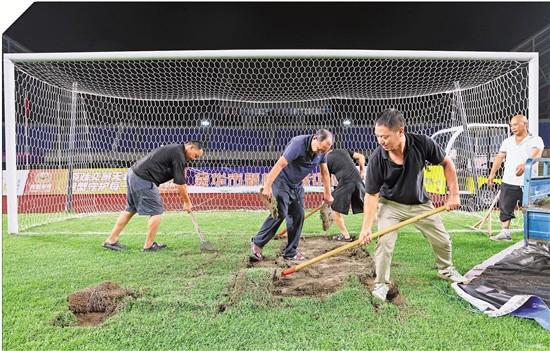 爱游戏体育-国足无缘世界杯24年 董路呐喊:2034年我们必进世界杯 最晚那一天